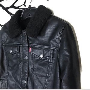 Levi’s Faux Leather Shearling Trucker Bomber Jacket Black NWT